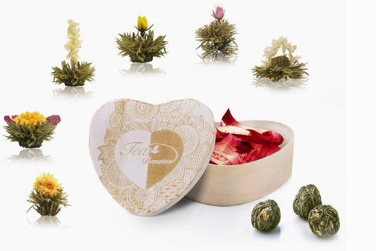 Wooden Heart Box+6er Blooming Tea White Tea